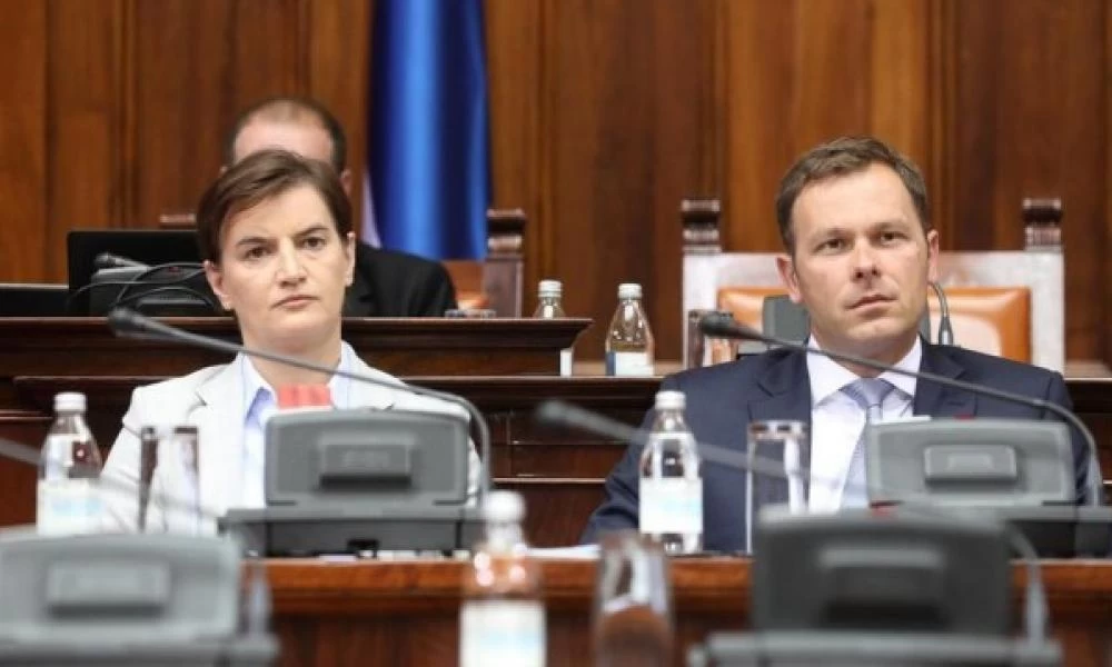 Σερβική κυβέρνηση: Προτεραιότητα η «αύξηση της στρατιωτικής ισχύος»